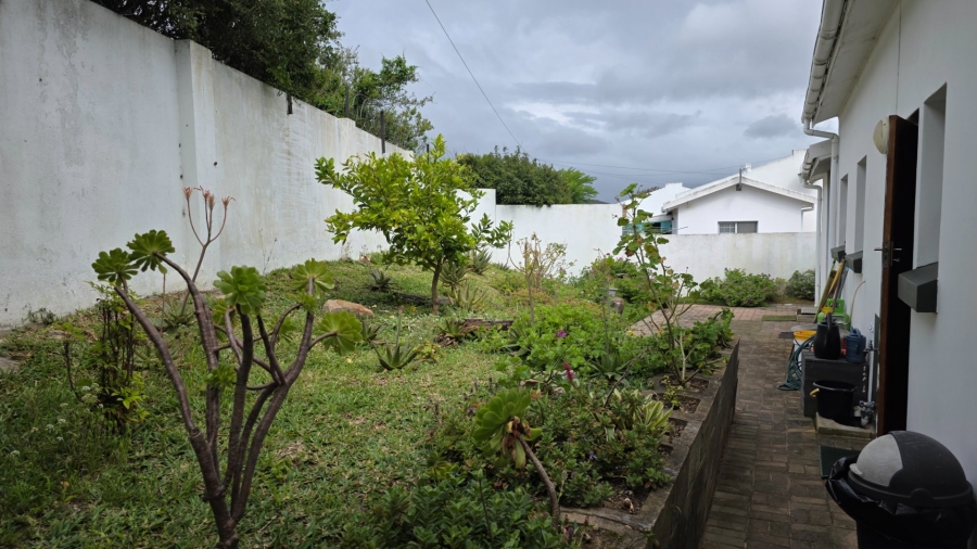 3 Bedroom Property for Sale in Fraaiuitsig Western Cape